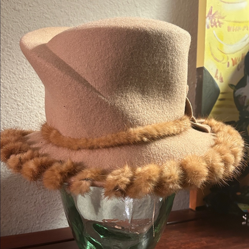 Elegant Cream Fur-Trimmed Women's Hat